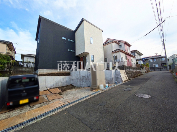 接道状況および現場風景　【八王子市絹ケ丘１丁目】