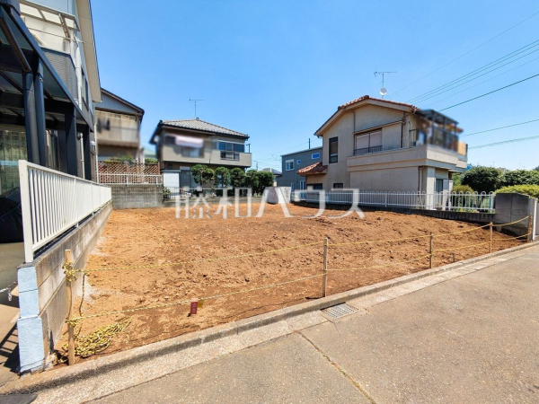 現地写真　【東久留米市中央町３丁目】 お住まい探しは、家の良し悪しだけでなく周辺環境も重要なポイントです。ぜひ一度お客様の目でご覧ください。 