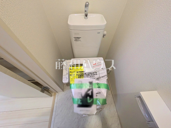3号棟　トイレ　【八王子市石川町】
ウォシュレット付きトイレ！リビング・お風呂に続いて意外と癒しの空間かも！？　