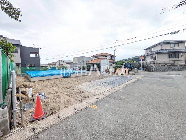 接道状況および現場風景　【福岡市早良区野芥６丁目】