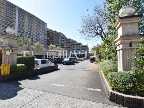 外観　【グランシティレイディアントアクアヴィータ】