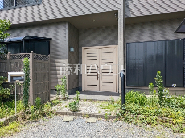 玄関　【武蔵村山市三ツ木５丁目】