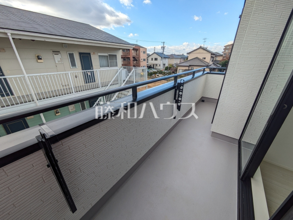 バルコニー　【春日井市出川町７丁目】