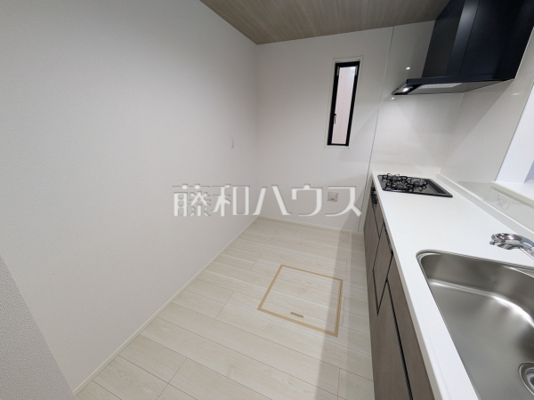 キッチン　【春日井市出川町７丁目】