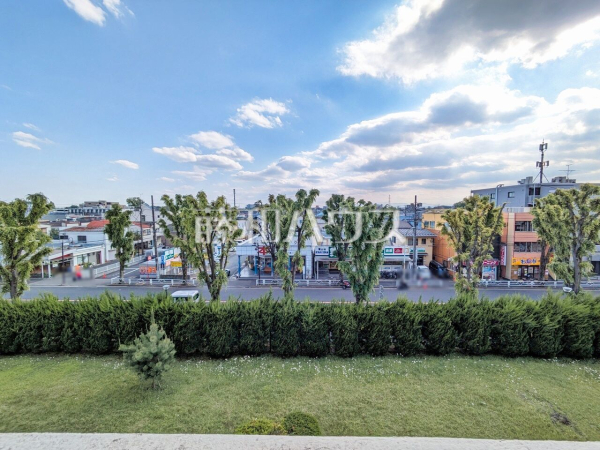 バルコニーからの眺望　【滝山団地2街区10号棟】物件の事、諸費用の事など、小さな疑問もお気軽にご連絡・ご相談下さい。