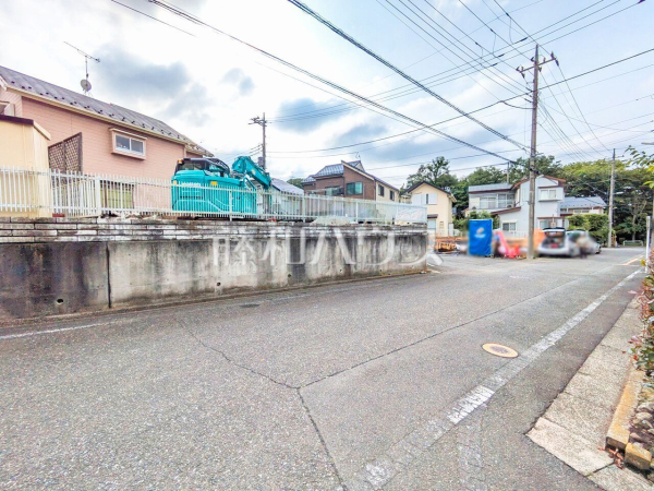 接道状況および現場風景　【清瀬市中里６丁目】ぜひ実物をご覧いただきたく思います。喜んでご案内いたしますのでお気軽にお問合せ下さい。