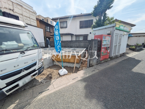 家族が揃って食事できるゆとりある大きさのLDK約17.12帖　【志木市柏町５丁目】