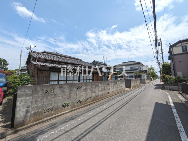 接道状況および現場風景(現況：古屋あり)　　【立川市栄町２丁目】