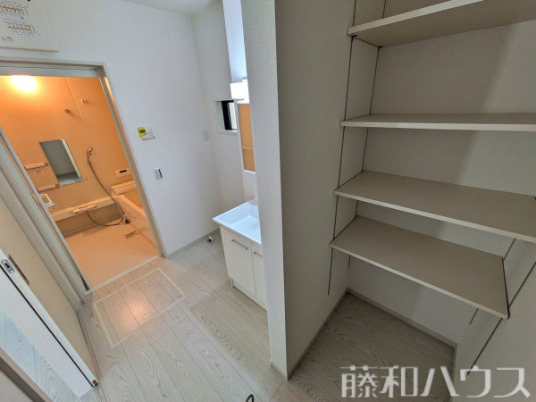 洗面室収納　【名古屋市北区金田町５丁目】