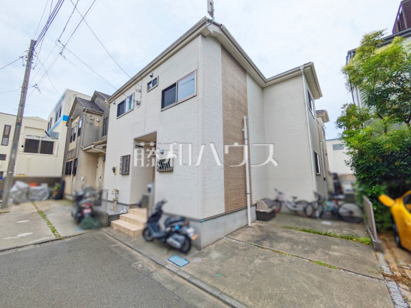  周辺環境はもちろん、日当たりや設備仕様など、実際に行ってみないと分からないことも多くございます。担当がご案内いたしますので、お気軽にお問い合わせください。 　【小平市鈴木町１丁目】