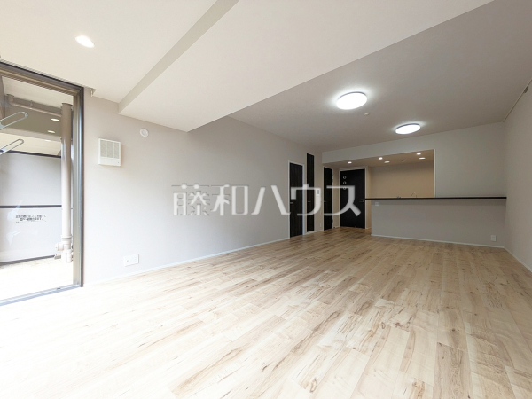 リビング　【志木ガーデンヒルズオープンスカイコート】