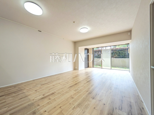 リビング　【志木ガーデンヒルズオープンスカイコート】