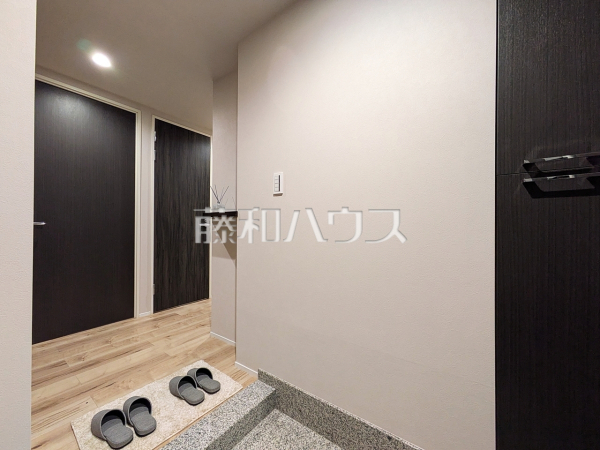 玄関　【志木ガーデンヒルズオープンスカイコート】