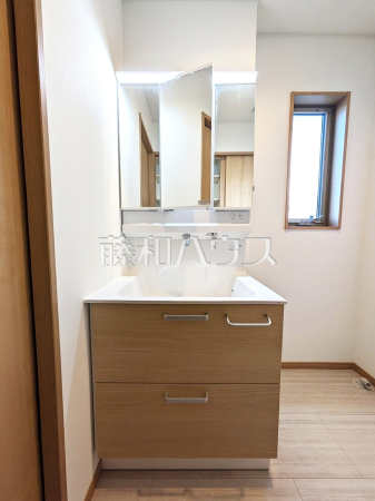 洗面台　【志木市柏町５丁目】