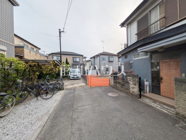 接道状況および現場風景　【所沢市狭山ケ丘２丁目】