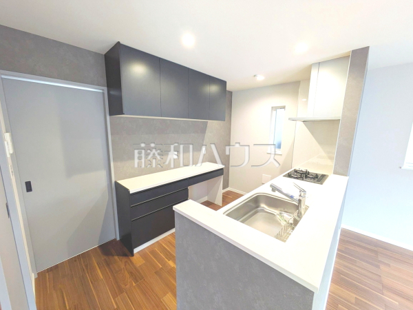 キッチン　【所沢市狭山ケ丘２丁目】