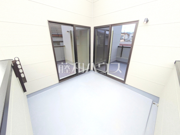 バルコニー　【所沢市狭山ケ丘２丁目】