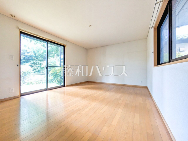 居室　【東久留米市小山１丁目】