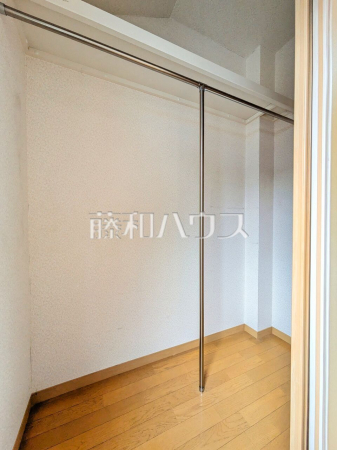 収納　【東久留米市小山１丁目】