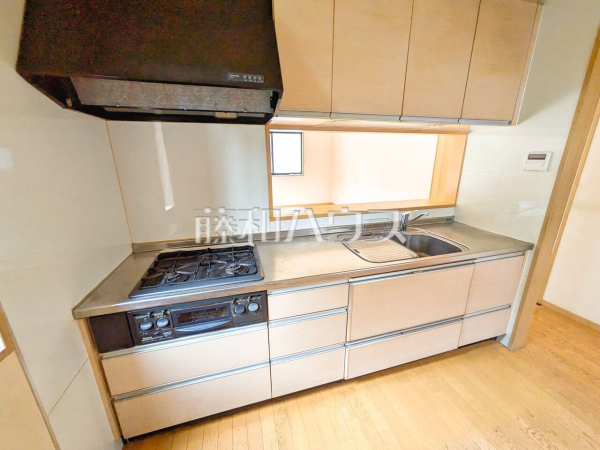 キッチン　【東久留米市小山１丁目】