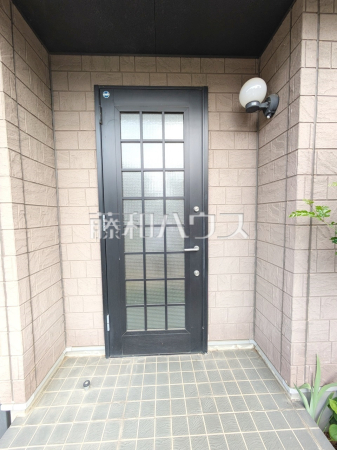 玄関　【東久留米市小山１丁目】