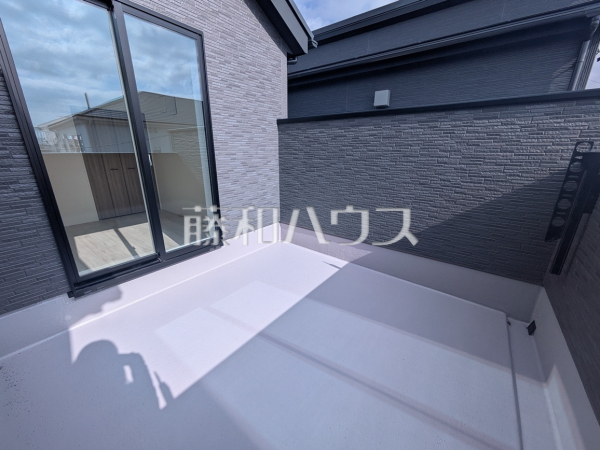 1号棟　バルコニー　【春日井市坂下町２丁目】