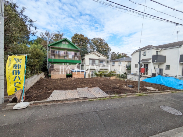 ≪現地外観≫建築条件はございませんので、ライフスタイルに合わせた自由なマイホームづくりが可能です。　【府中市紅葉丘２丁目】