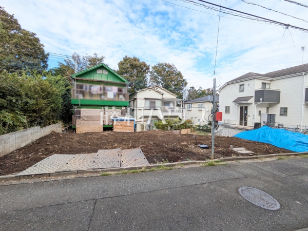 ≪現地外観≫建築条件はございませんので、ライフスタイルに合わせた自由なマイホームづくりが可能です。　【府中市紅葉丘２丁目】