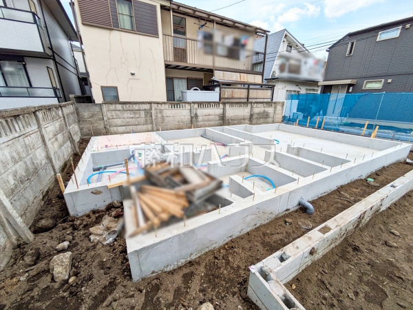 ≪2号棟　外観≫ ここに住む方を想像して、着々と建築しております！ 　　【調布市上石原１丁目】