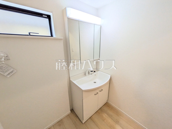 2号棟　洗面室　【福岡市南区曰佐３丁目】