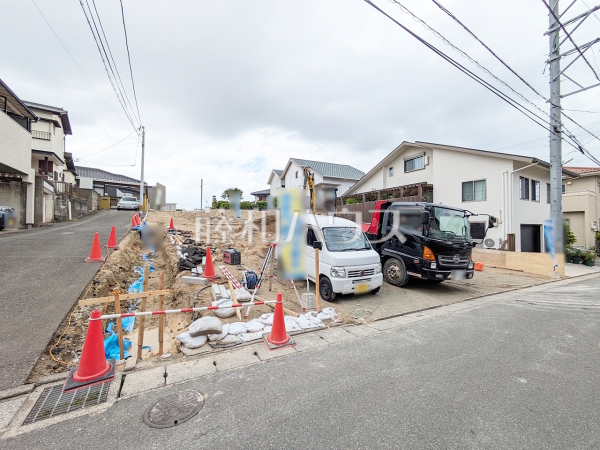 接道状況および現場風景　【福岡市城南区友丘４丁目】