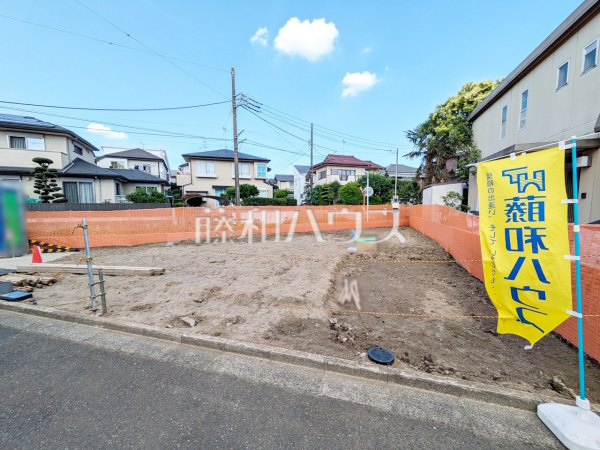 ≪現地外観≫ 物件の事、諸費用の事など、小さな疑問も、お気軽にご連絡・ご相談下さい。 　【狛江市岩戸南３丁目】