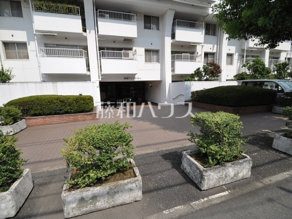 外観　【成城アンバサダー】