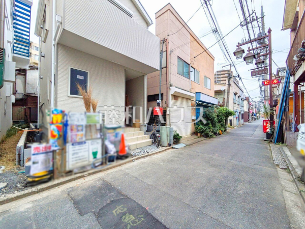 接道状況および現場風景　【清瀬市松山１丁目】 平日のご案内も可能です。まずはお気軽にお問合せ下さいませ。 