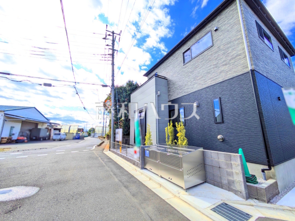 接道状況および現場風景　【新座市池田３丁目】