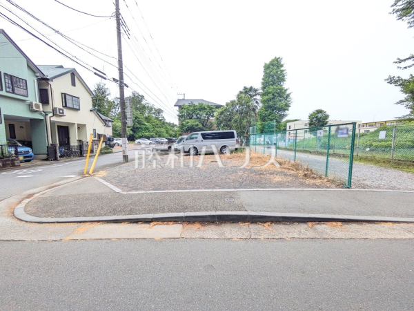 現地写真　【小平市鈴木町１丁目】
綺麗な整形地のため、思い描いているイメージをカタチにしやすいお土地です。