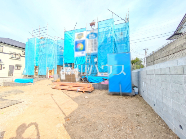 外観　【八王子市めじろ台３丁目】建築中のため、完成後には確認できなくなる構造部分などが今ならご覧いただけます。入居後のマイホームへの愛着も違うかもしれませんね！