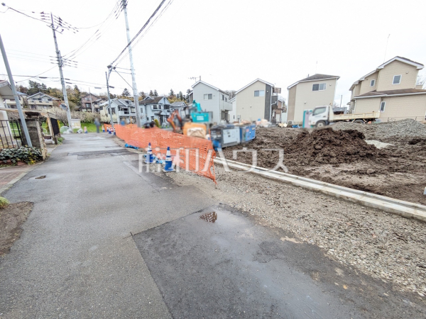 接道状況および現場風景　【八王子市川口町】お住まい探しは周辺環境も重要なポイントです。ぜひ一度お客様の目でご覧ください。　