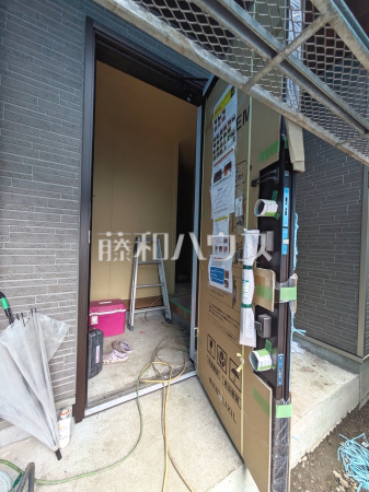 D号棟　玄関　【八王子市川口町】
