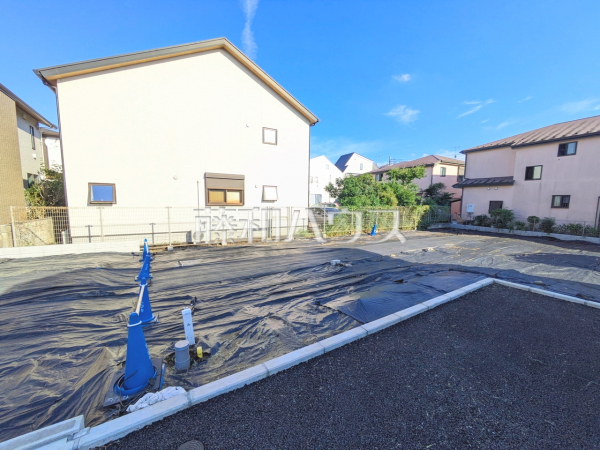 ≪現地外観≫大通りから離れた場所にございますので、静かな環境となります。【府中市白糸台１丁目】