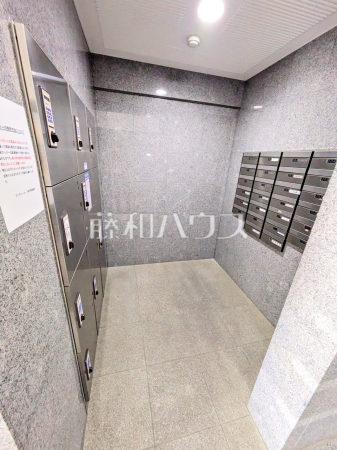 ≪その他共用部≫宅配ボックス付きで再配達の手間が省けます♪【アイディーコート府中】