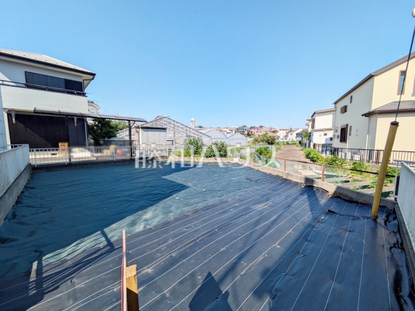 ≪現地外観≫京王線「飛田給」駅 徒歩9分！この恵まれたロケーションによる幸福感は、毎朝の通勤時にしっかりと感じられるのではないでしょうか。【調布市上石原３丁目】