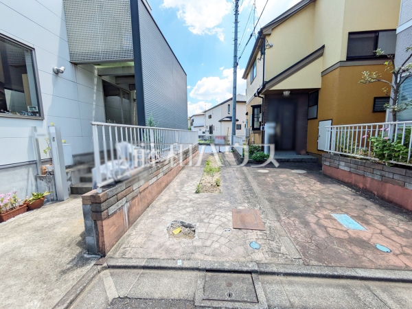 ≪接道状況≫ 平日のご案内も可能です。まずはお気軽にお問合せ下さいませ。 【調布市上石原３丁目】