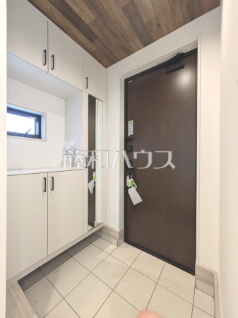 玄関　【西東京市東伏見２丁目】