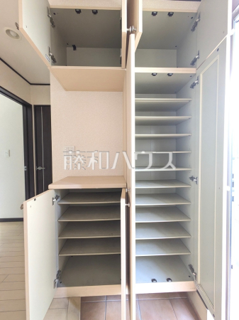 玄関収納　【西東京市南町５丁目】