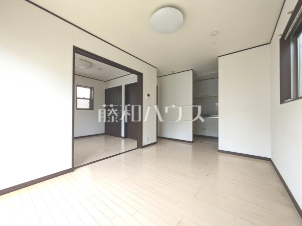 リビング　【西東京市南町５丁目】