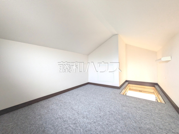 小屋裏収納　【西東京市南町５丁目】