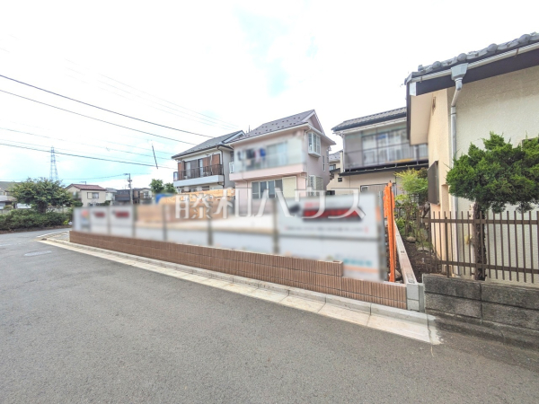外観　【小平市大沼町４丁目】
現在建築中につき、完成後には確認できなくなる構造部分などがご覧いただけます。完成後の内覧とは違った視点での現地見学が可能です。　