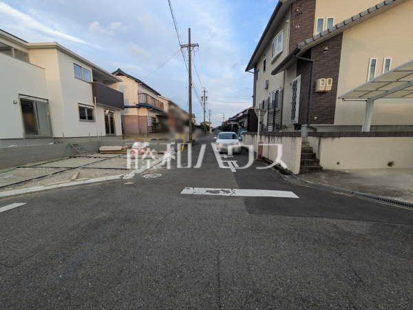 接道状況および現場風景　【小牧市大字本庄】