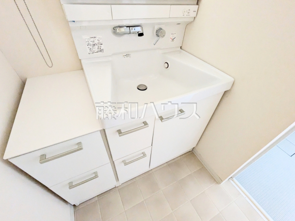 洗面台　【西東京市向台町６丁目】